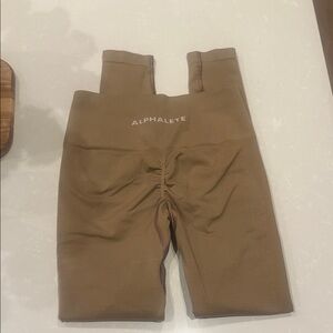 Alphalete Tan Scrunch Leggings